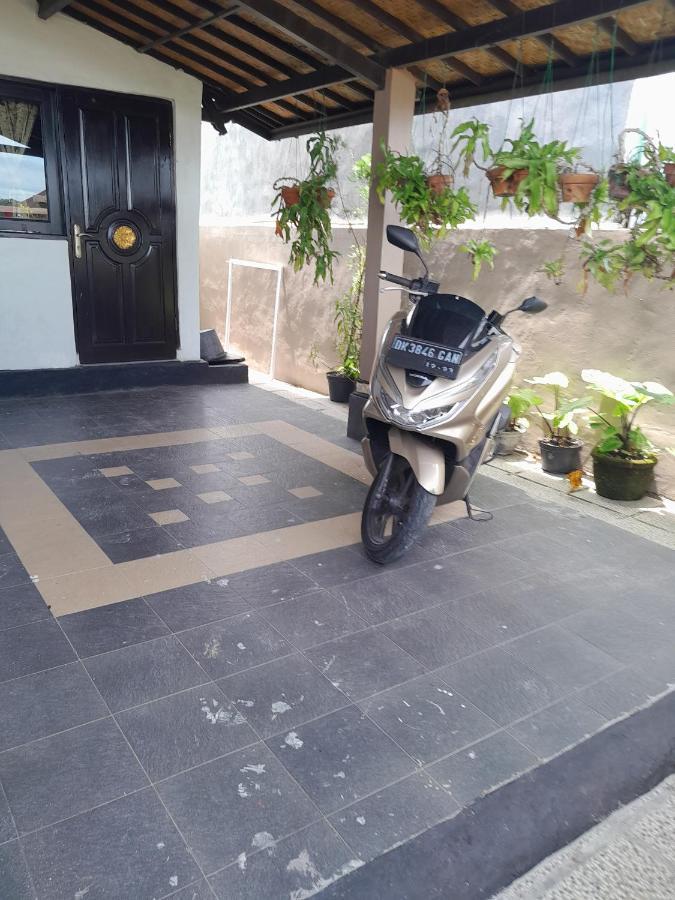 Ibu Ana Homestay Selemadeg Eksteriør bilde